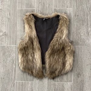 Fur vest
